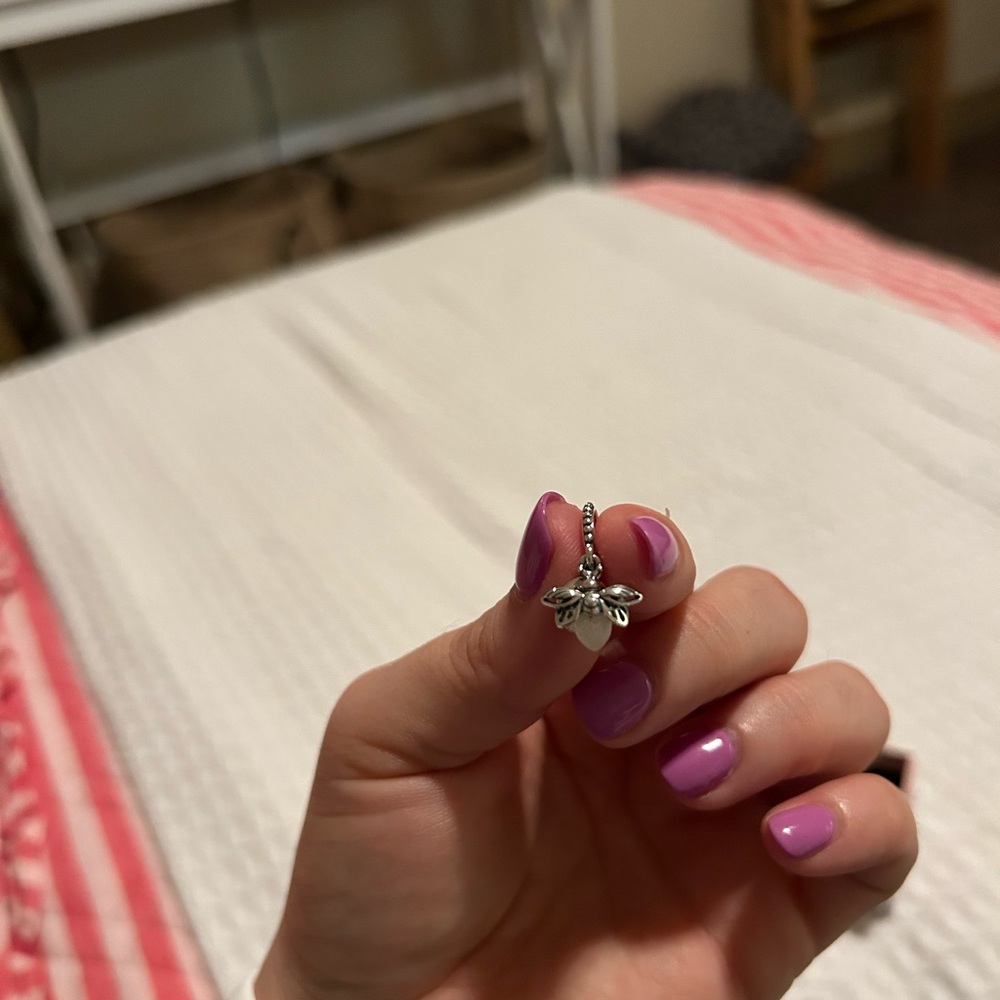 Pandora honey bee charm